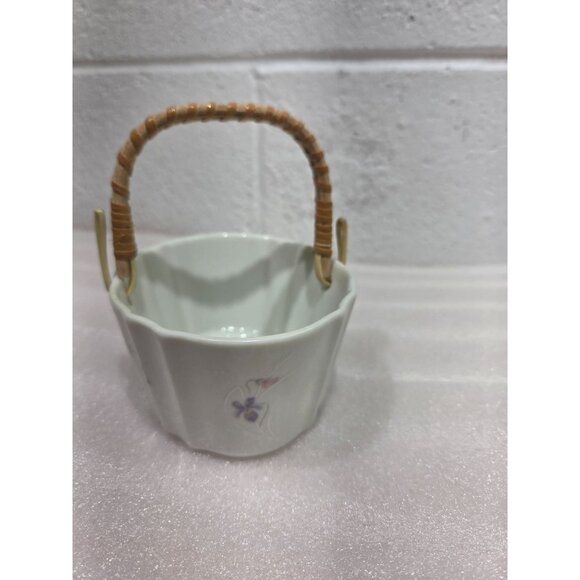 Vintage Russ Porcelain Basket Woven Handle Japan Flowers #4939 Trinket 2-1/4" - Picture 2 of 10